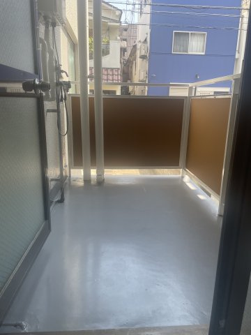 アヴァンティ春日野のバルコニー