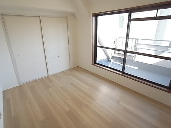 ヴィラコート三宮の居間・リビング