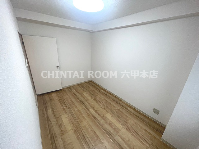 Blanc上筒井通の洋室