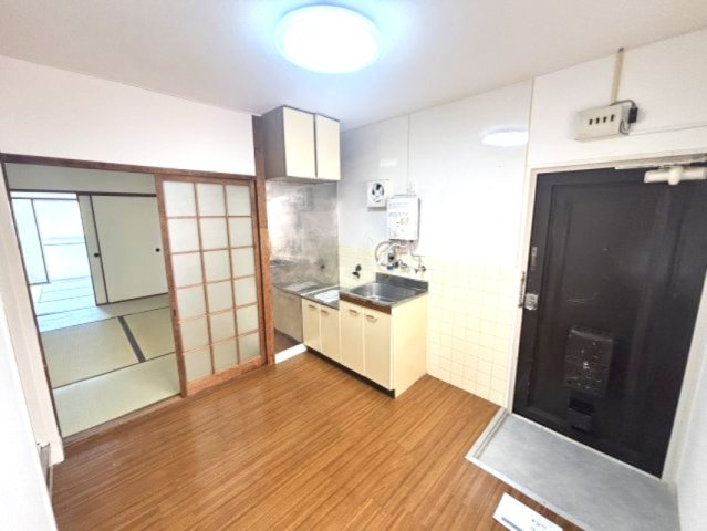 大石川マンションの居間・リビング