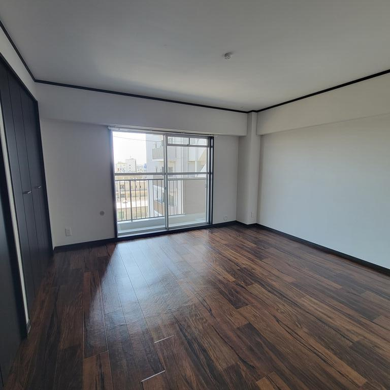 御影イシカワビルの居間・リビング