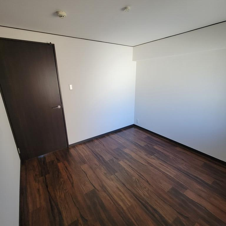 御影イシカワビルの居間・リビング