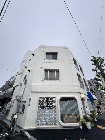 マンション三木の外観