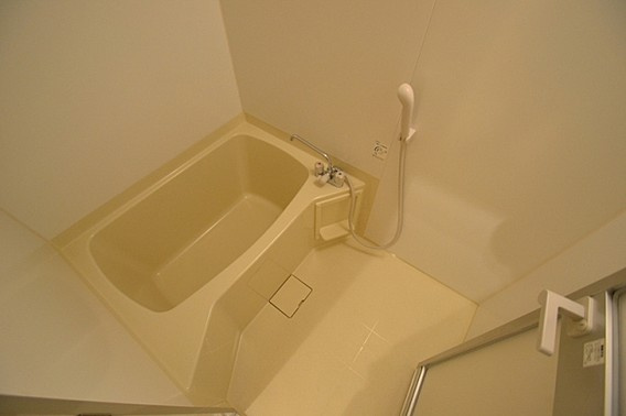 サントル花隈の浴室