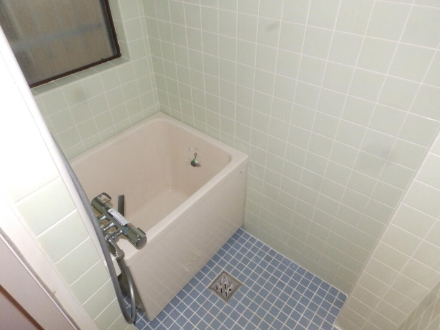 グランビア灘の浴室