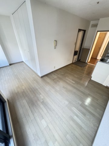 原田ビルの居間・リビング