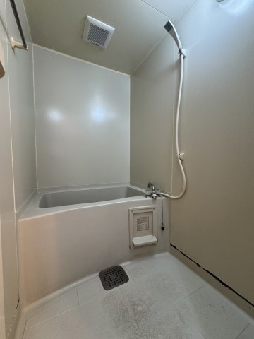 原田ビルの浴室