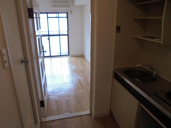 ダイドーメゾン青木IIの玄関