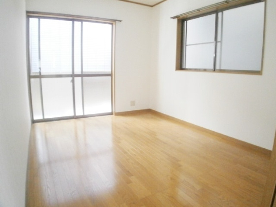 ジョイハイツ六甲の居間・リビング