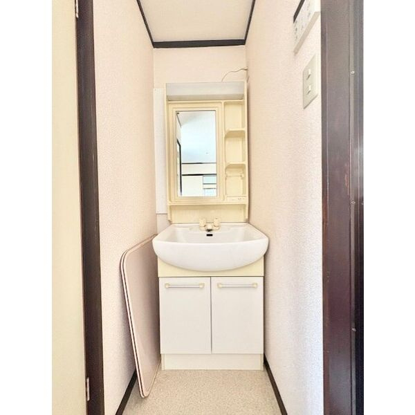 スリール灘南の独立洗面台