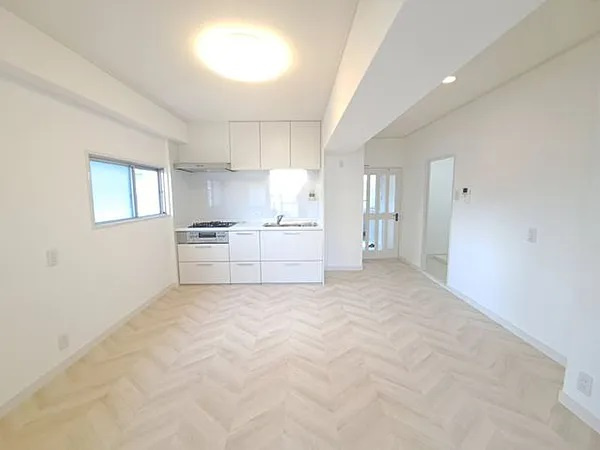 グランシャトー本山の居間・リビング