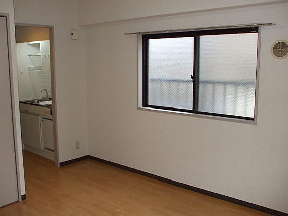 メゾン光陽の居間・リビング