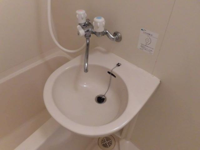 ヤングリーブス岡本の洗面所