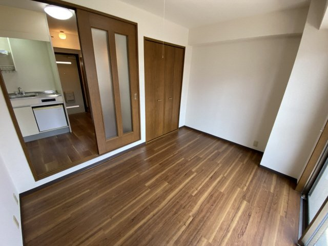 グローリーメゾンの居間・リビング