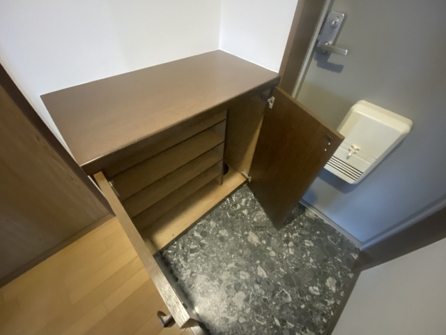 エメロード翠ヶ丘の玄関