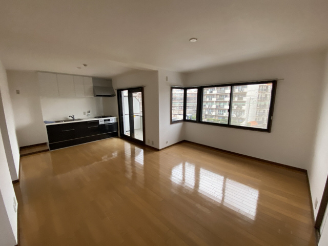 エメロード翠ヶ丘の居間・リビング