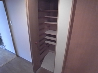 フロレセール南六甲の収納