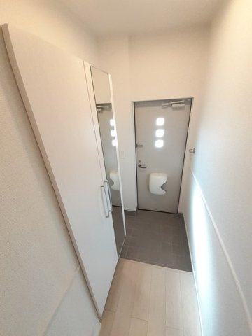 カバナトゥアン　メゾン　Ａ棟の玄関