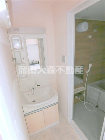 Familie Suyamaファミリエスヤマの洗面所|独立洗面台　洗濯機置き場　洗面脱衣所