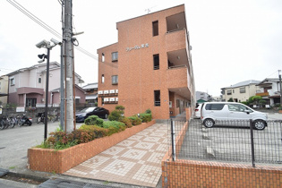 フリーダム常吉のエントランス