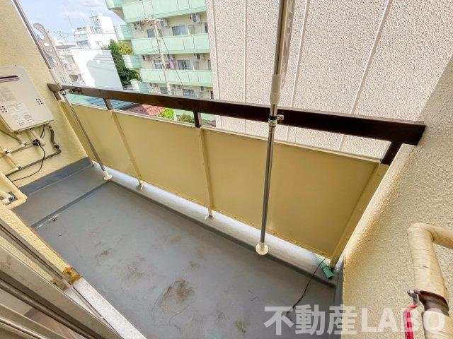 ハイツ平野駅前のバルコニー
