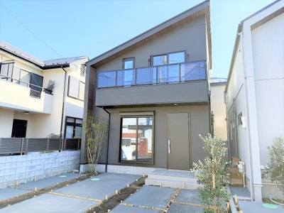 【前面道路含む現地写真】 | 【仲介手数料３００万円が無料！！】■駐車２台可■３ＬＤＫ■ハイグレードデザインハウス | 【お得な諸費用サービスキャンペーン中！！】
詳細は「物件概要」の「諸費用」欄をご確認下さい。
■駐車２台可
■３ＬＤＫ
■ハイグレードデザインハウス
■高断熱住宅
■省エネ性能ラベル
■地盤保証２０年