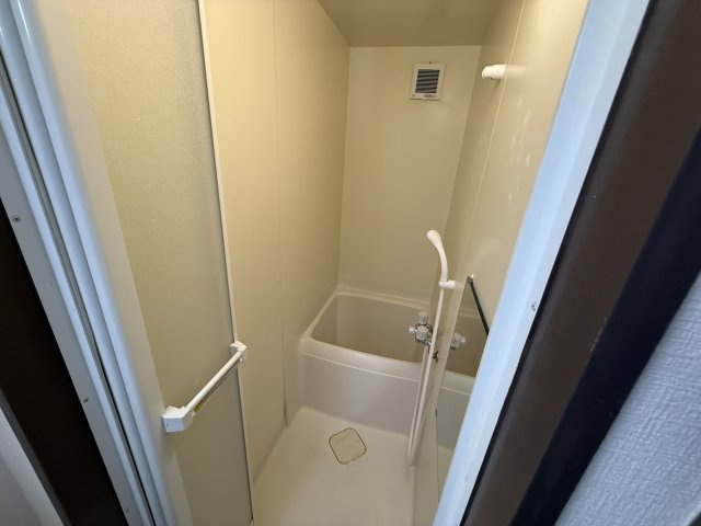ハイツ泉ヶ丘の浴室