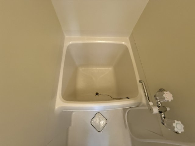 ハイツ泉ヶ丘の浴室