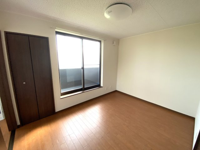 ハッピーロードBの洋室