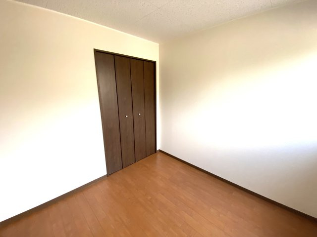 ハッピーロードBの洋室