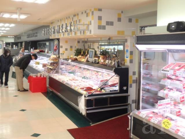 スカイコート新中野の周辺|新中野駅スーパーサントク。ちょうどよい賑やかさの駅です。