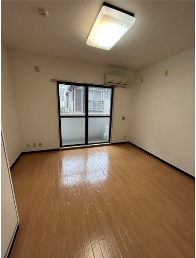 スカイコート新中野の居間・リビング|フローリング張替え済み