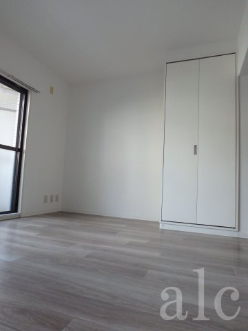 スカイコート新中野の内装|きれいな内装です　反転