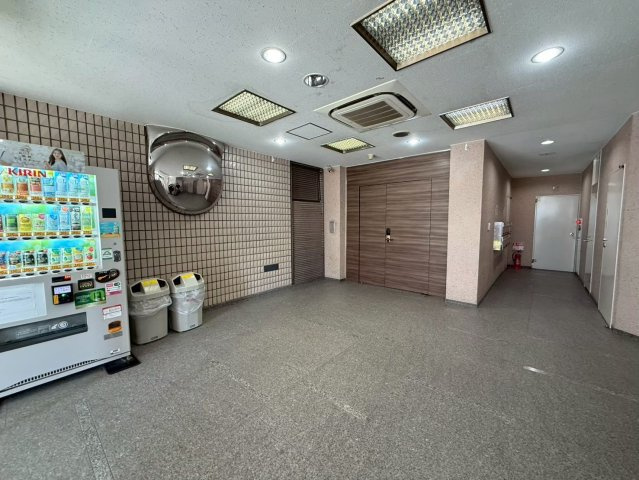 代々木センタービル 701のロビー