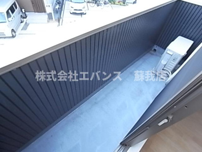 【バルコニー】 | 蘇我3丁目戸建 | バルコニーからの眺めを楽しみながら食事をしませんか