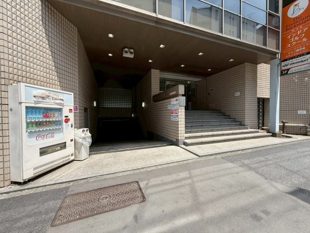 代々木センタービル　801の駐車場