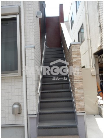 カーサ　デ　リオのエントランス|階段☆