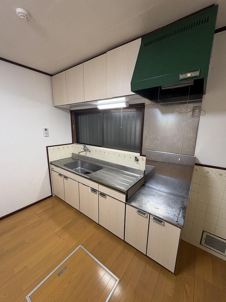 藤阪元町戸建てのキッチン