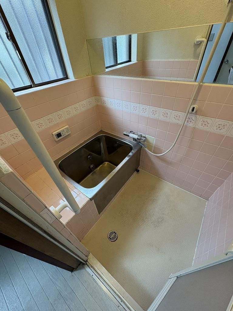 藤阪元町戸建ての浴室