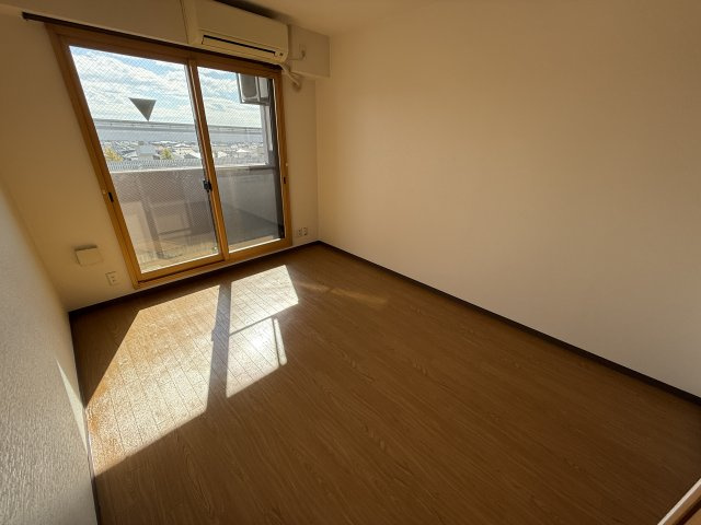 アストレア豊中清風荘の寝室