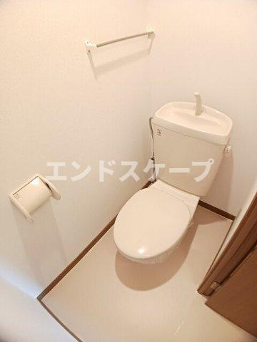 ラシーヌ・２１のトイレ|高崎、前橋のお部屋探しはエンドスケープまで！お客様の理想お聞かせ下さい♪