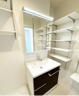 【洗面所】 | チェーロセレーノ | スペースが確保できる洗面所です