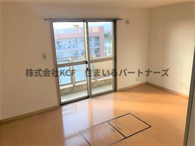 【居間・リビング】 | グランデシェチオ千本杉 | おしゃれな居間です