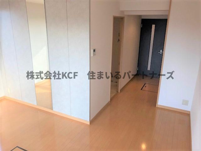 【居間・リビング】 | グランデシェチオ千本杉 | 使いやすい居間です