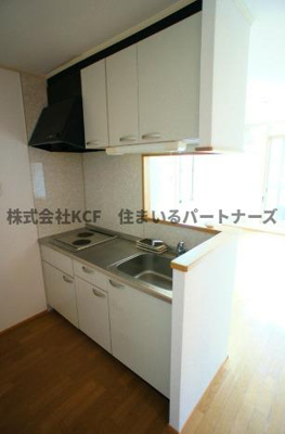 【キッチン】 | カーザミアⅠ | コンパクトなキッチンで掃除もラクラク