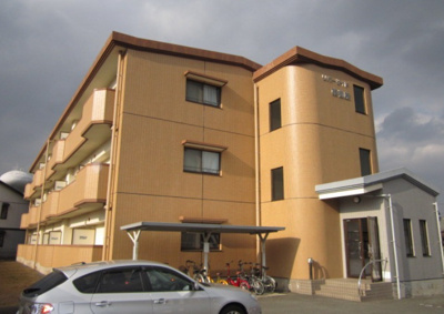 【エントランス】 | リバーサイド東櫛原 | 落ち着いたエントランスです