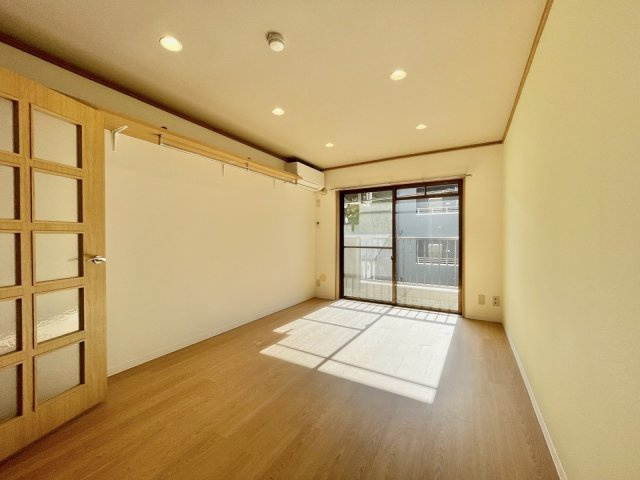 コーポしんしの洋室