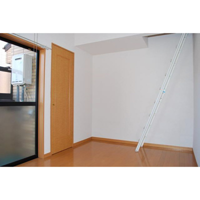 【洋室】 | クローバー・ハイツ