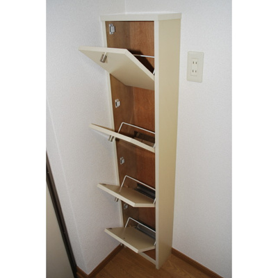 【玄関】 | ラビアンローズ博多