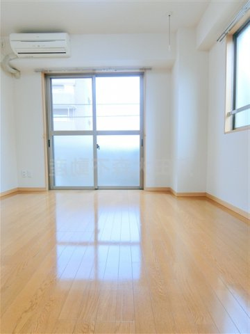 ヴォーガコルテ多摩川の居間・リビング